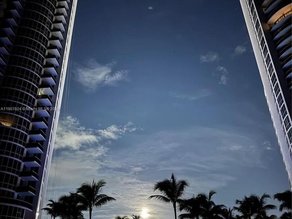 18201 Collins Ave 1408, Sunny Isles Beach FL 33160
