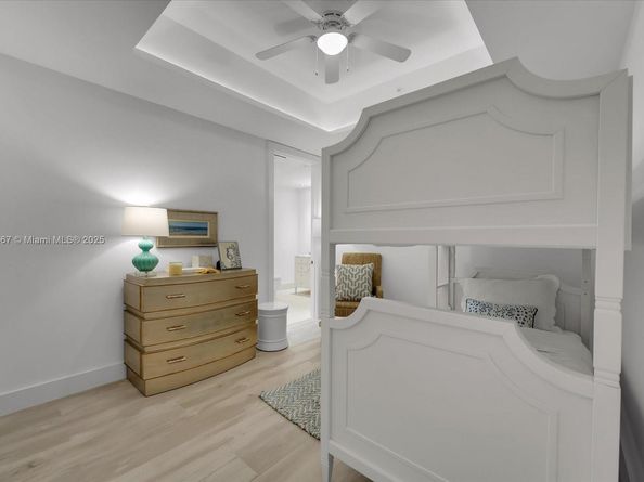 100 S Pointe Dr 1502, Miami Beach FL 33139