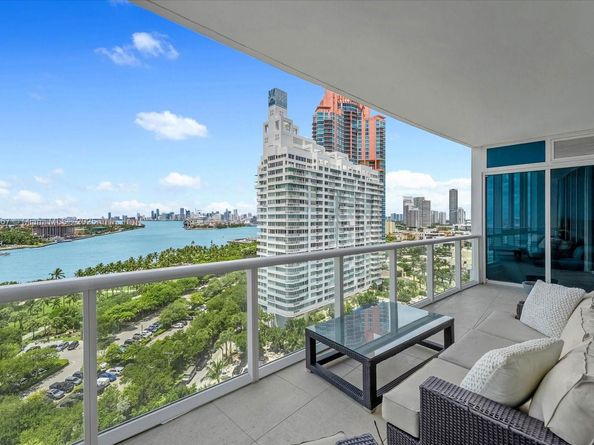 100 S Pointe Dr 1502, Miami Beach FL 33139