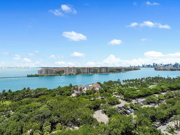 100 S Pointe Dr 1502, Miami Beach FL 33139