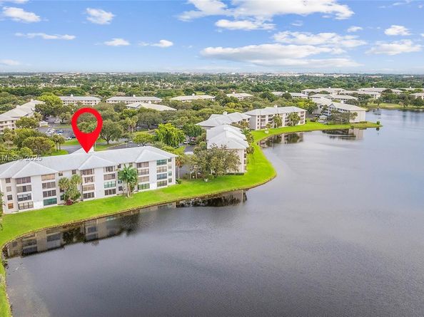 1532 Whitehall Dr 304, Davie FL 33324