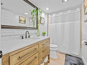 1532 Whitehall Dr 304, Davie FL 33324