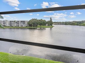 1532 Whitehall Dr 304, Davie FL 33324