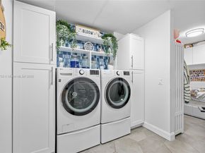 1532 Whitehall Dr 304, Davie FL 33324