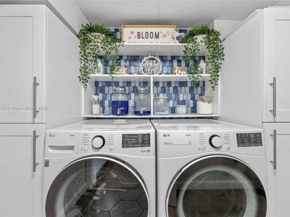 1532 Whitehall Dr 304, Davie FL 33324