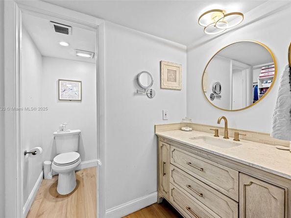 1532 Whitehall Dr 304, Davie FL 33324