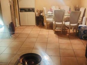 2417 NW 39th Ter 204, Lauderdale Lakes FL 33311