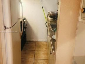 2417 NW 39th Ter 204, Lauderdale Lakes FL 33311