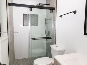 12920 SW 81 St, Miami FL 33183