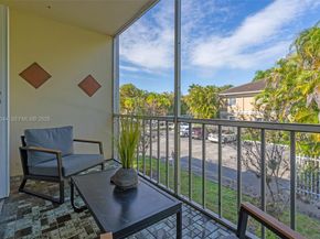 4900 Washington St 202, Hollywood FL 33021