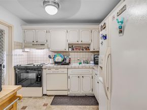 4900 Washington St 202, Hollywood FL 33021