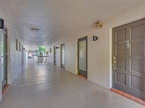 4900 Washington St 202, Hollywood FL 33021