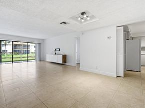 491 E Racquet Club Rd 107, Weston FL 33326