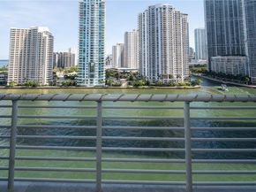 325 S Biscayne Blvd 1521, Miami FL 33131