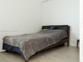 325 S Biscayne Blvd 1521, Miami FL 33131