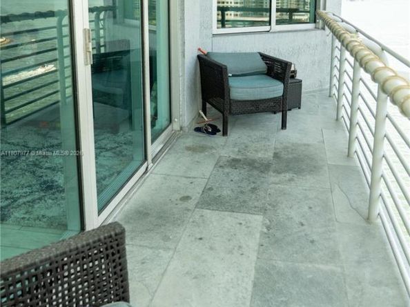 325 S Biscayne Blvd 1521, Miami FL 33131
