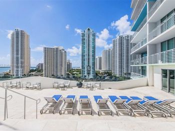 325 S Biscayne Blvd