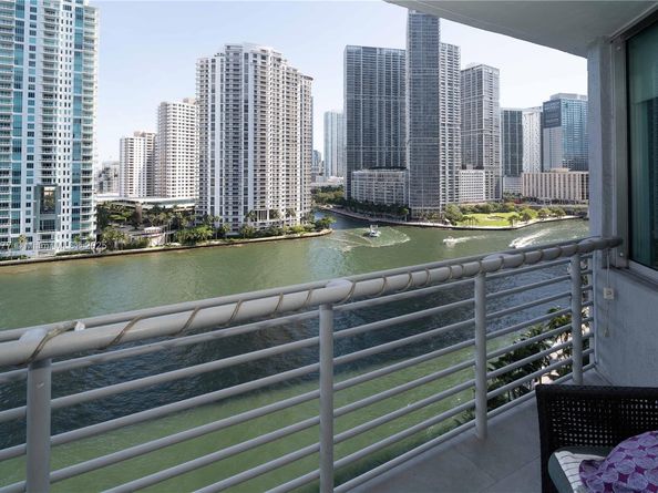325 S Biscayne Blvd 1521, Miami FL 33131