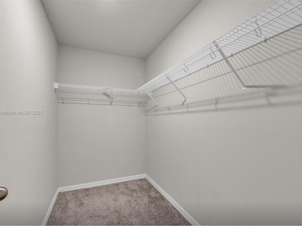 3506 Joshua Tree St, Palm Springs FL 33461