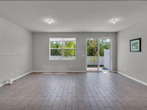 3506 Joshua Tree St, Palm Springs FL 33461