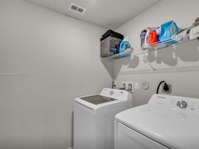 3506 Joshua Tree St, Palm Springs FL 33461