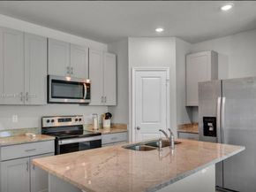 3506 Joshua Tree St, Palm Springs FL 33461