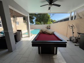 224 E 42nd St, Hialeah FL 33013