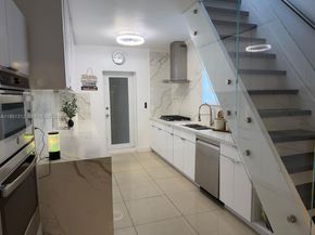 224 E 42nd St, Hialeah FL 33013