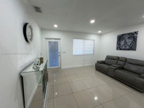224 E 42nd St, Hialeah FL 33013