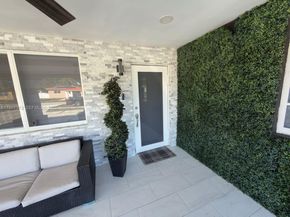 224 E 42nd St, Hialeah FL 33013