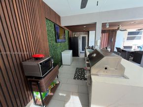 224 E 42nd St, Hialeah FL 33013