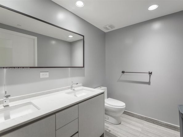 1010 Brickell Ave 3608, Miami FL 33131