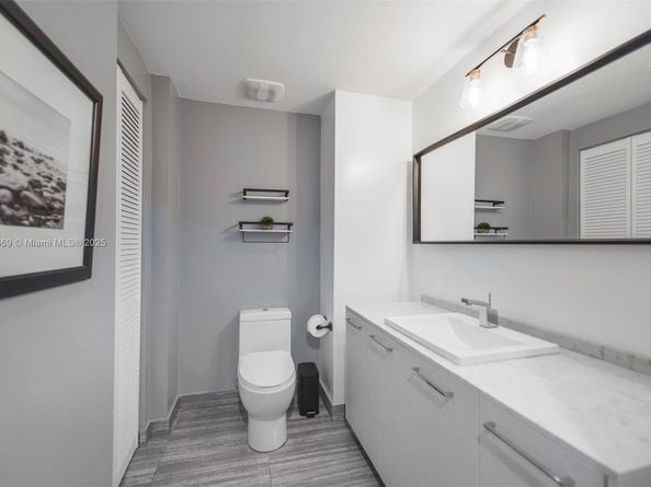 1010 Brickell Ave 3608, Miami FL 33131