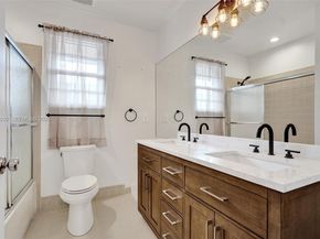 11834 Highland Pl, Coral Springs FL 33071