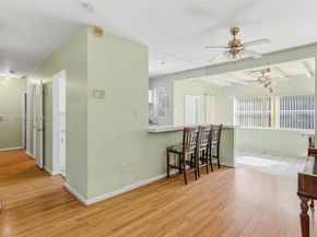 544 NW 12th St, Homestead FL 33030