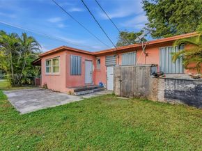 544 NW 12th St, Homestead FL 33030