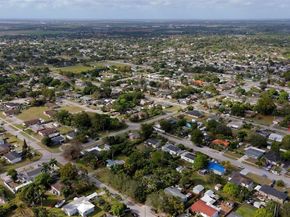 544 NW 12th St, Homestead FL 33030