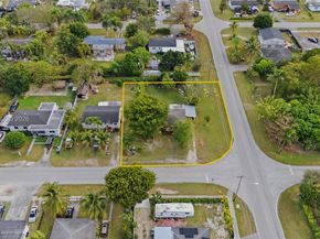 544 NW 12th St, Homestead FL 33030