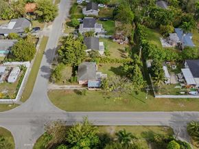 544 NW 12th St, Homestead FL 33030