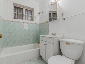 544 NW 12th St, Homestead FL 33030