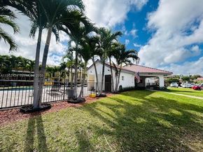 560 NW 82nd Pl 306, Miami FL 33126