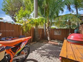 560 NW 82nd Pl 306, Miami FL 33126