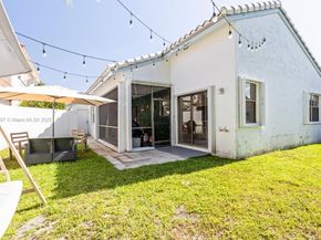 15060 Norfolk Ln, Davie FL 33331
