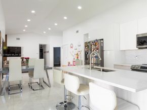 15060 Norfolk Ln, Davie FL 33331