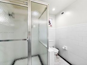 5255 Collins Ave 11A, Miami Beach FL 33140