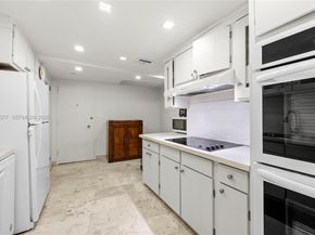 5255 Collins Ave 11A, Miami Beach FL 33140