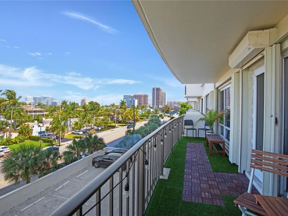 2500 E Las Olas Blvd 408, Fort Lauderdale FL 33301