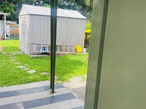 2045 NW 34th St, Miami FL 33142