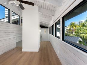 500 Palm Dr, Hallandale Beach FL 33009