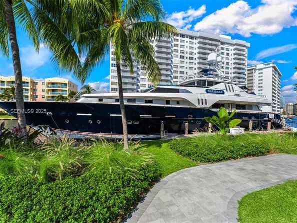 500 Palm Dr, Hallandale Beach FL 33009